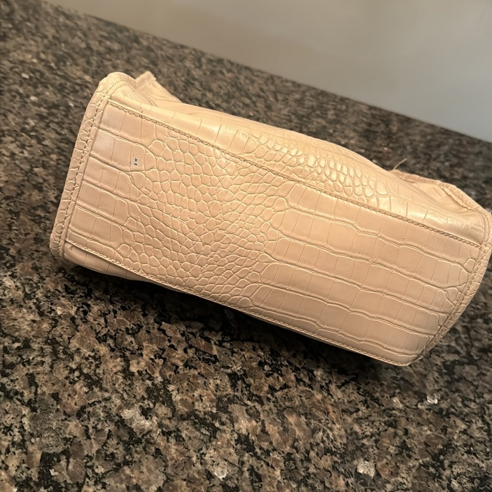Urban originals iconic love bag - Picture 7 of 12